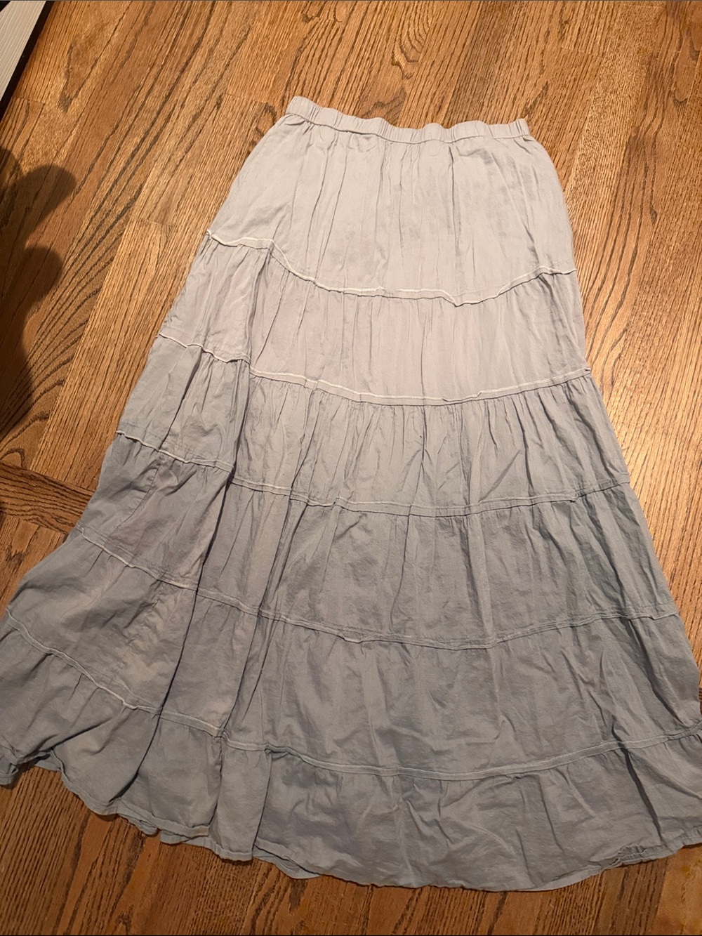 Chico’s Women's Light grey ombré Tiered Maxi Skirt sz 0